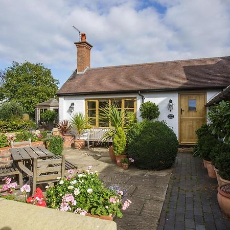 Bay Tree Cottage 드로이트위치 외부 사진